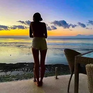  Apartment Infinity Bingin - Boutique Beachfront Family